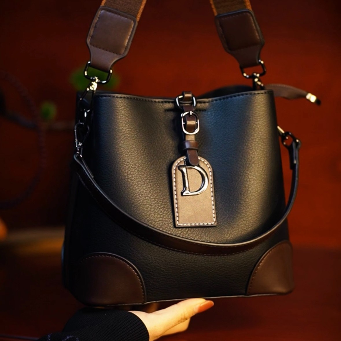 MB50626 New Retro Fashion Luxury Women's Bag