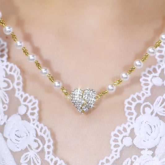 MJ06734 Hart-Shaped Pearl Necklace