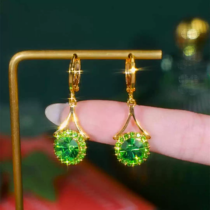 MJ06763 Diamond-Studded Earing