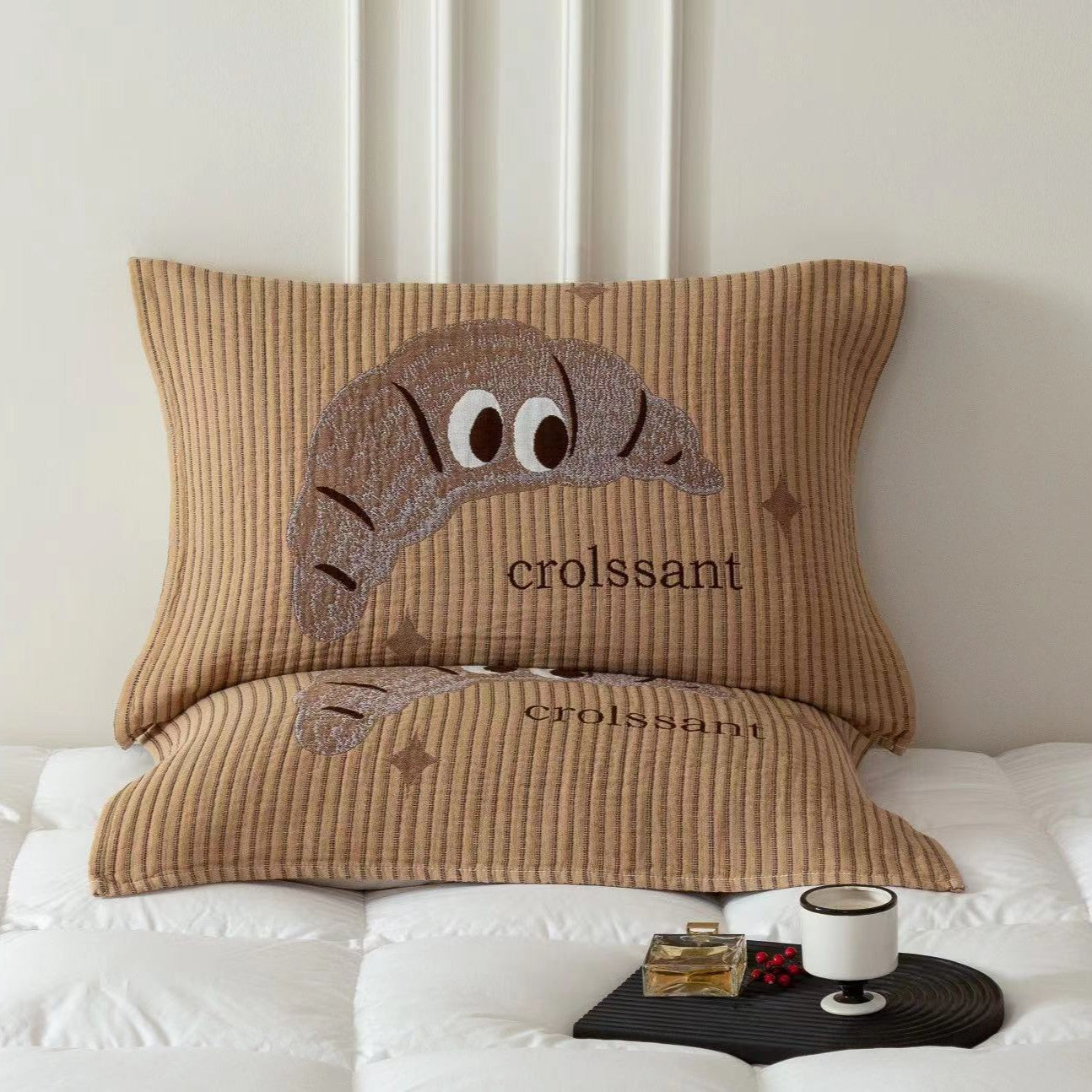 MH08440  Easy Clean Pillow Towel