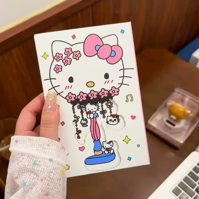 MO08121  Hello Kitty Notebook