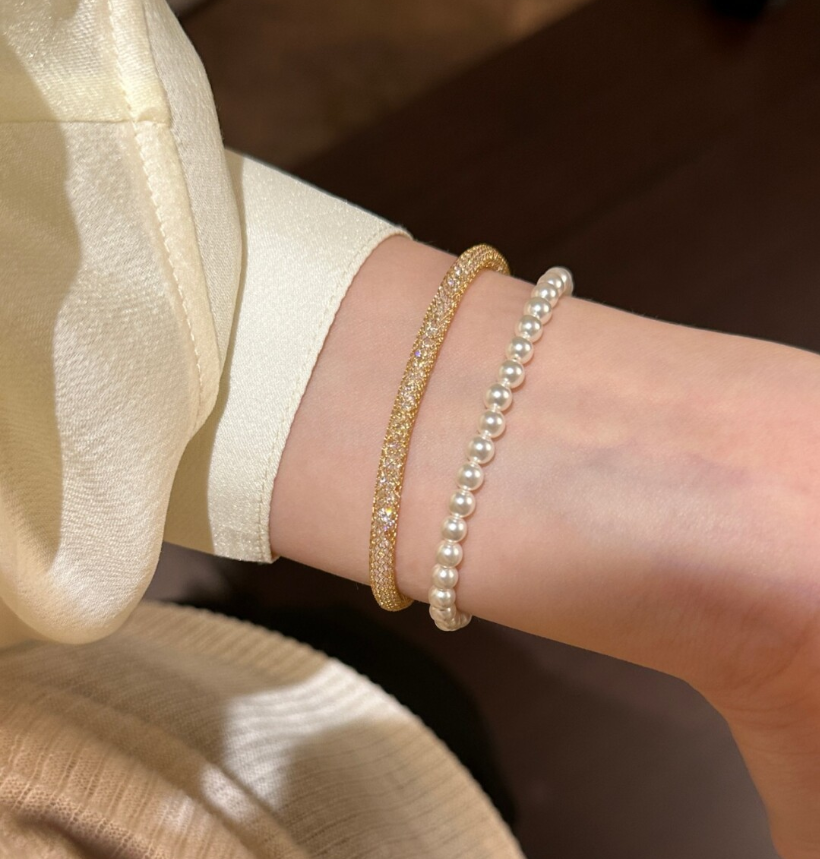 MJ08254 Money Bag Bracelet